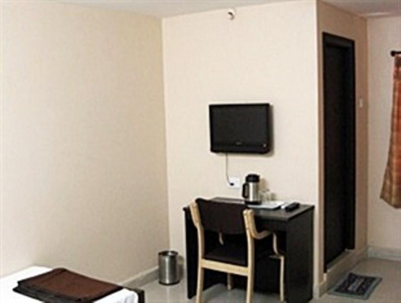 Dwaraka Inn Haiderabad Kamer foto